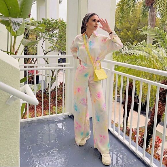 H&M Limited Ramadan Collection Blouse Shirt Satin New - Picture 9 of 12